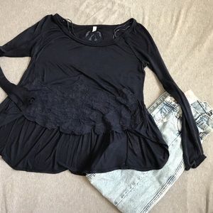 EUC Free People boho long sleeve navy top small